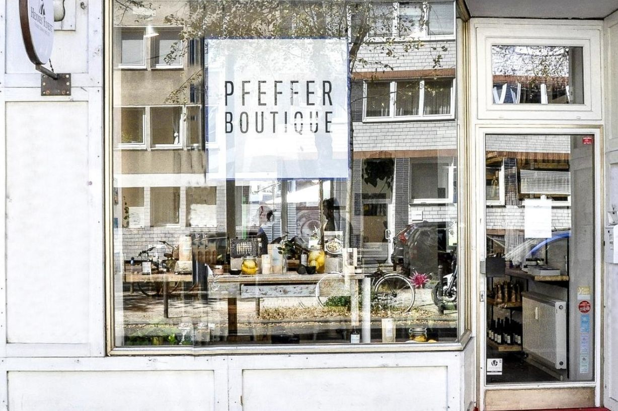 Der AI Salon - Hennes Finest